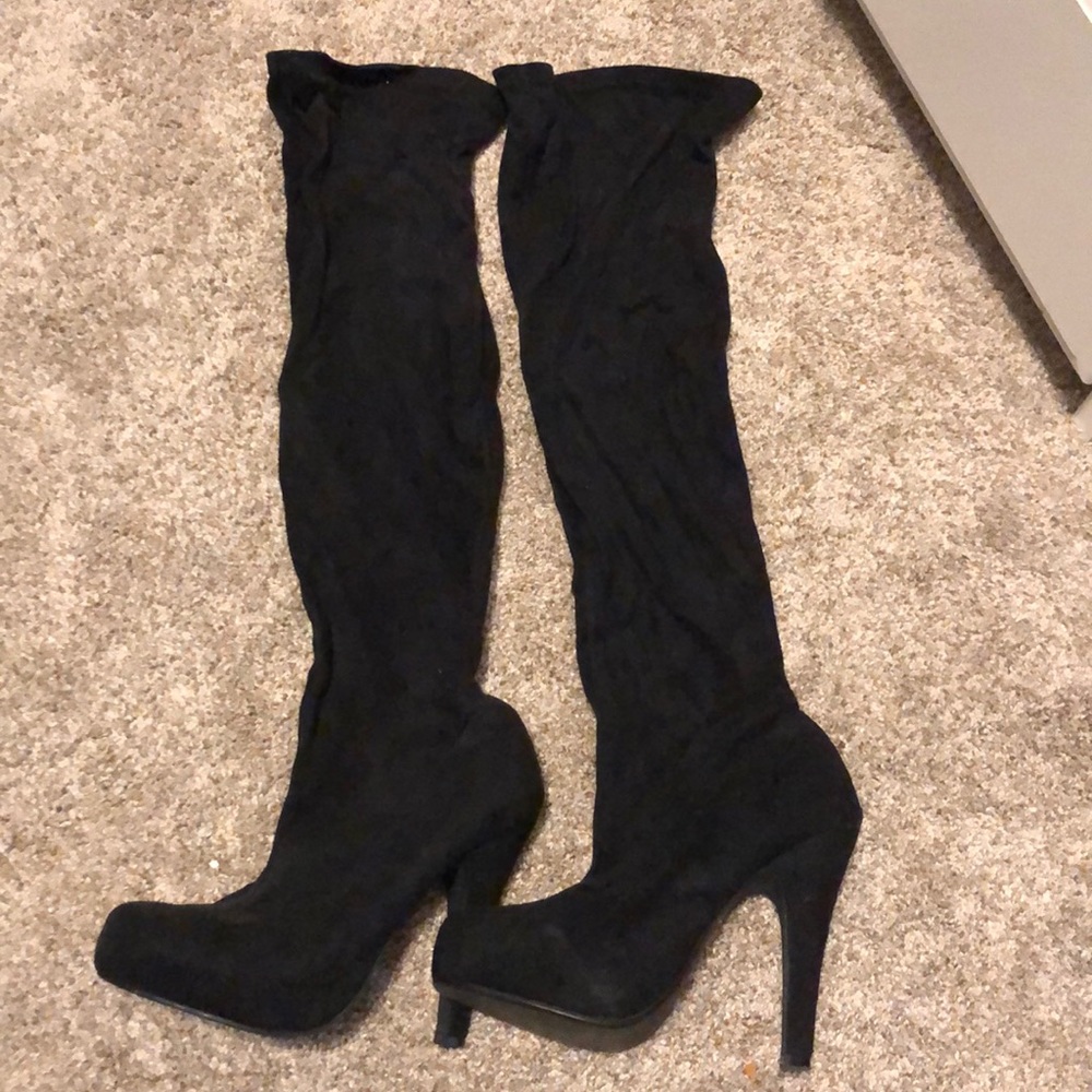 ⚡️Suede-like black heel boots ⚡️